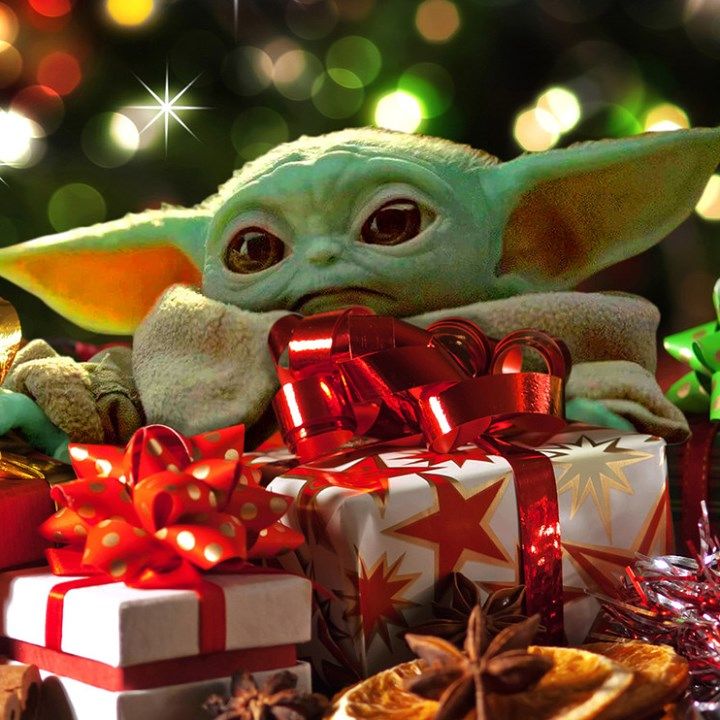 Baby Yoda mit Geschenken